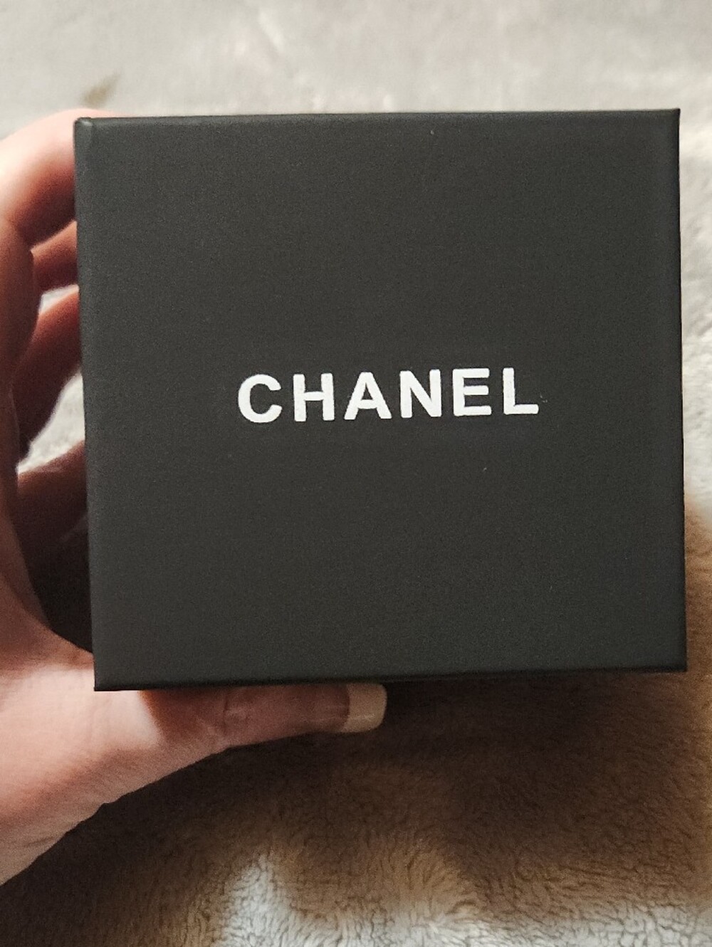 CHANEL Black Watch Presentation Box - Picture 4 of 4